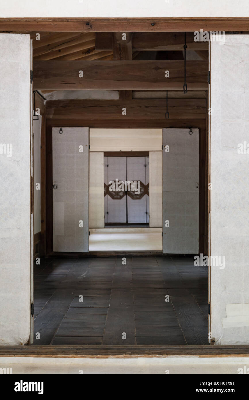 Simple building hi-res stock photography and images - Alamy