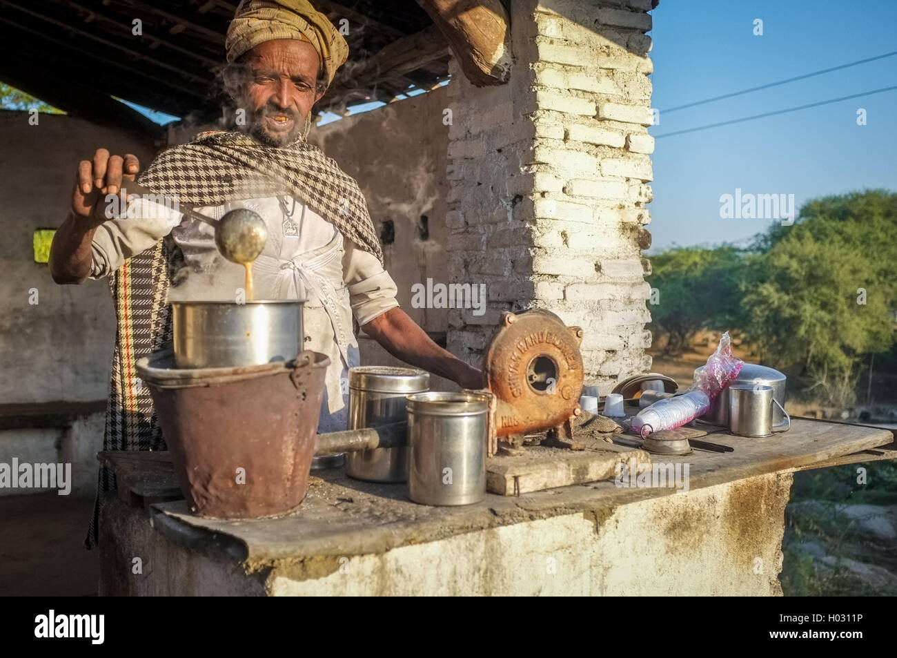 A tea shop close to Commercial Street in Bangalore, India. The shop sells  packs of tea from around India Stock Photo - Alamy