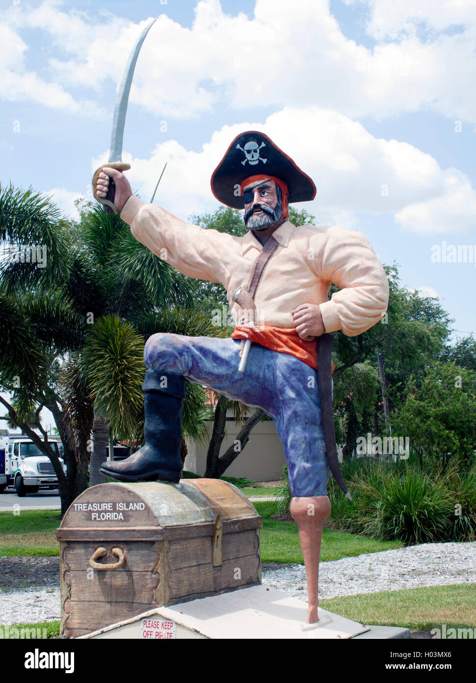 Pirate statue in Treasure Island Florida Stock Photo Alamy