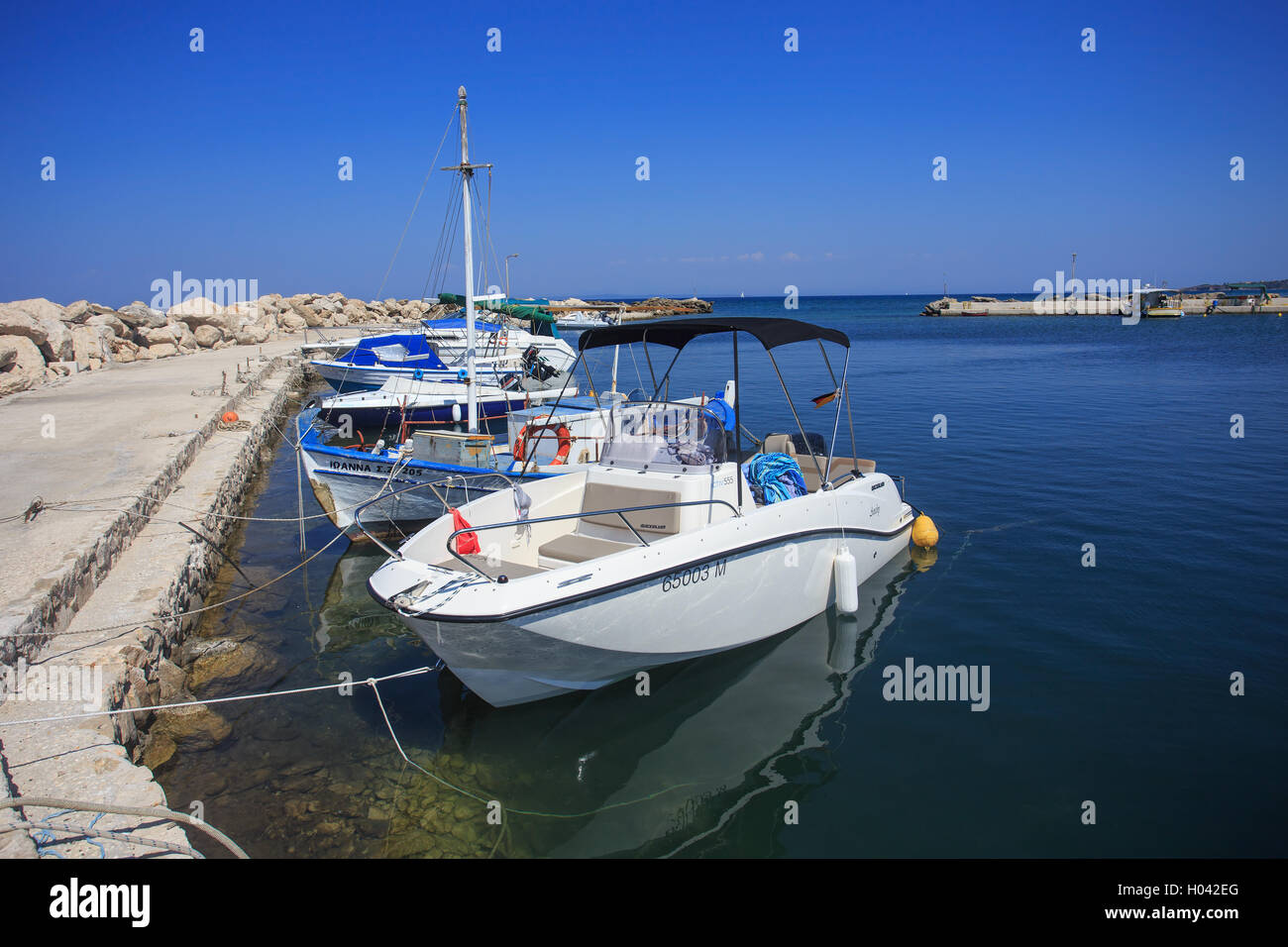 Quicksilver boat 555 Oden Deck at Zakynthos Stock Photo