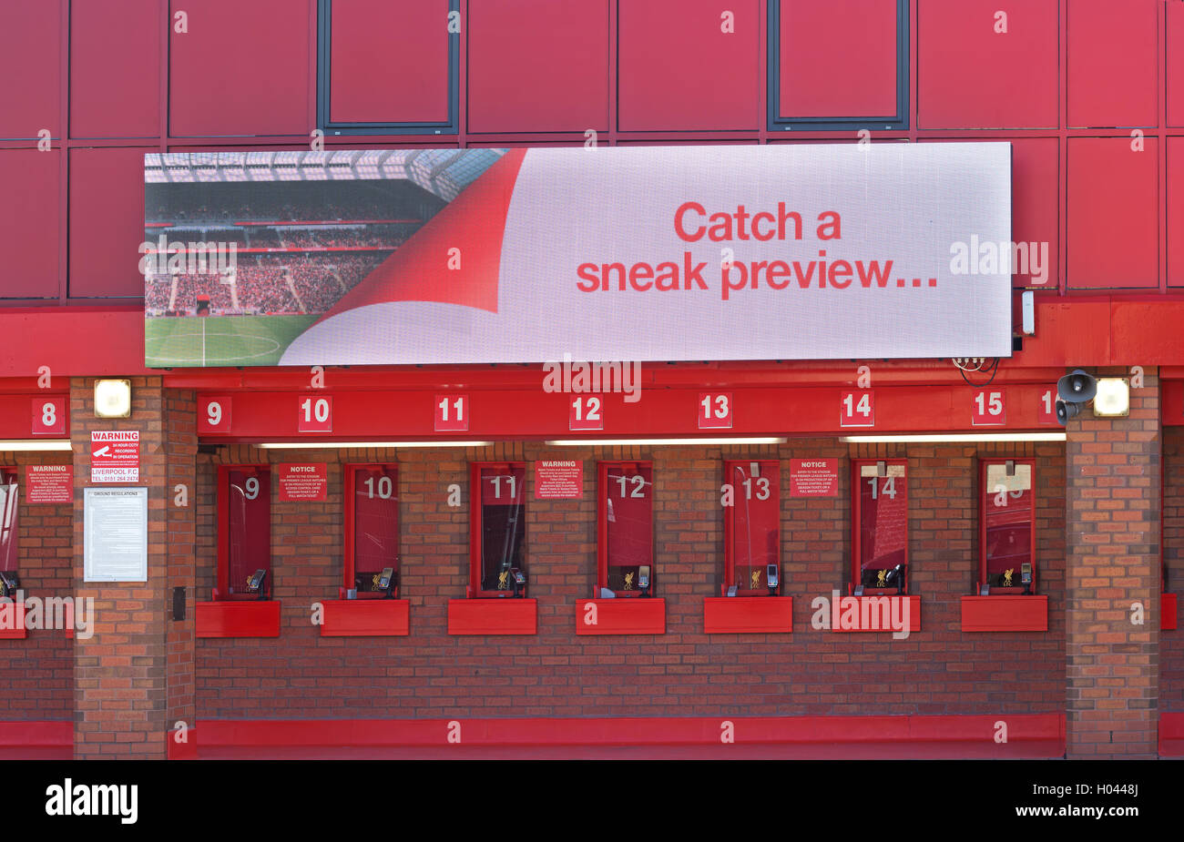 LIVERPOOL UK. 17TH SEPTEMBER 2016. The ticket office at Liverpool Football  Club stadium Kop end Stock Photo - Alamy