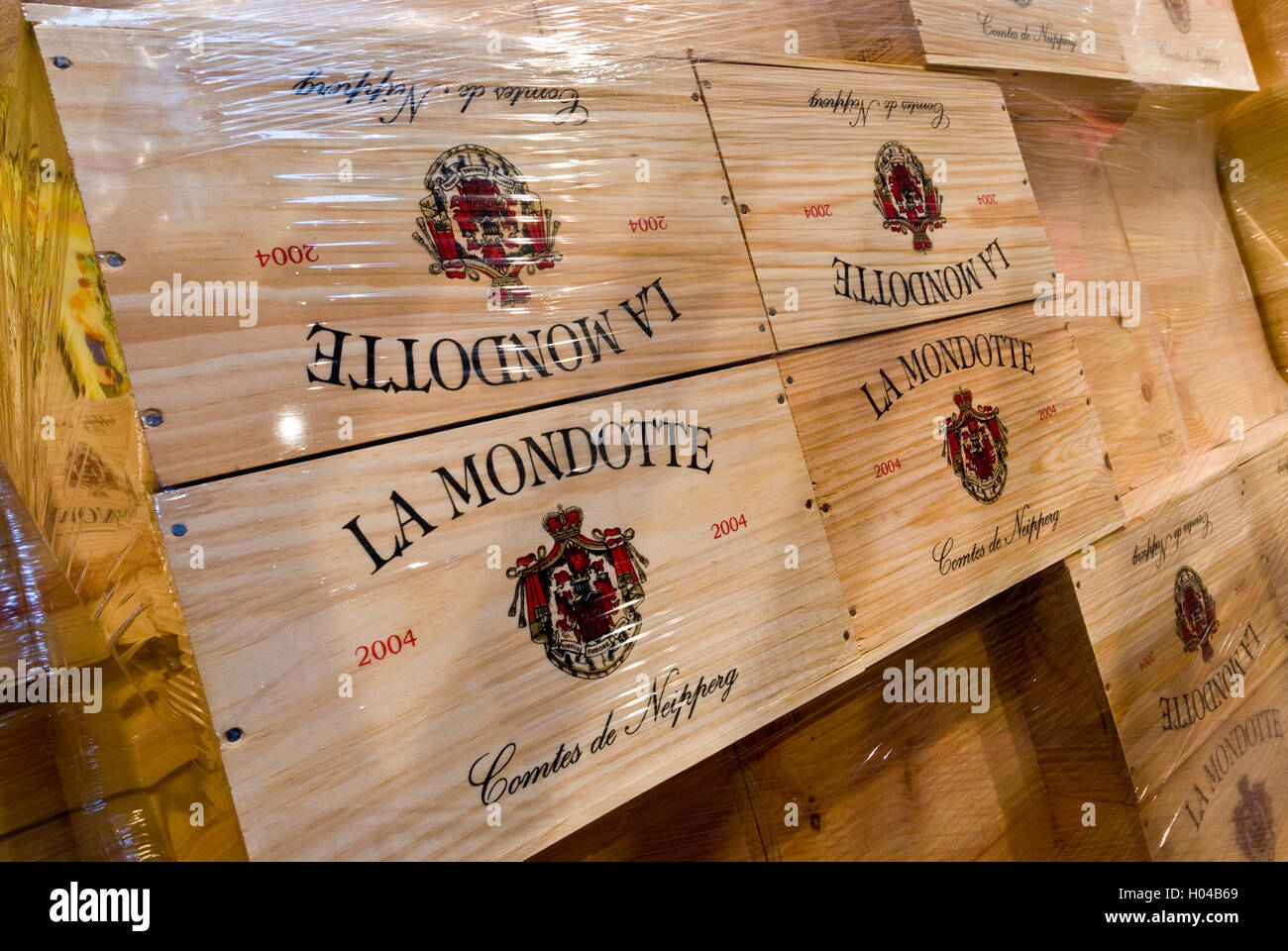 Cases of La Mondotte 2004 Saint-Émilion red wine Gironde, France Bordeaux Stock Photo