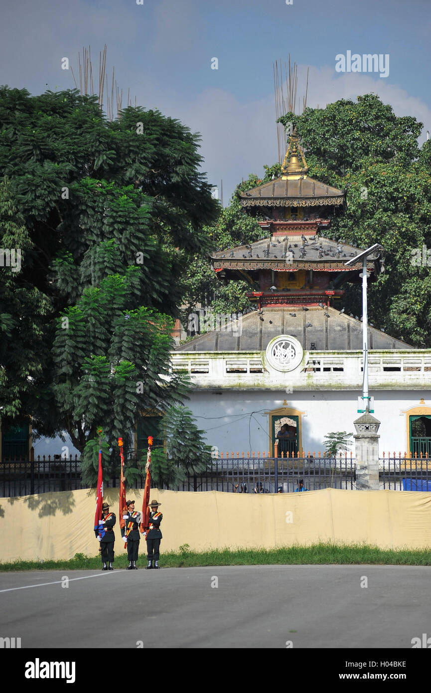 Kathmandu, Nepal. 19th Sep, 2016. Nepalese Army Personnel arrives to take part in a Celebration of first anniversary of Constitution Day at Nepal Army Pavilion, Tundikhel, Kathmandu, Nepal on Monday, September 19, 2016. Credit:  Narayan Maharjan/Pacific Press/Alamy Live News Stock Photo