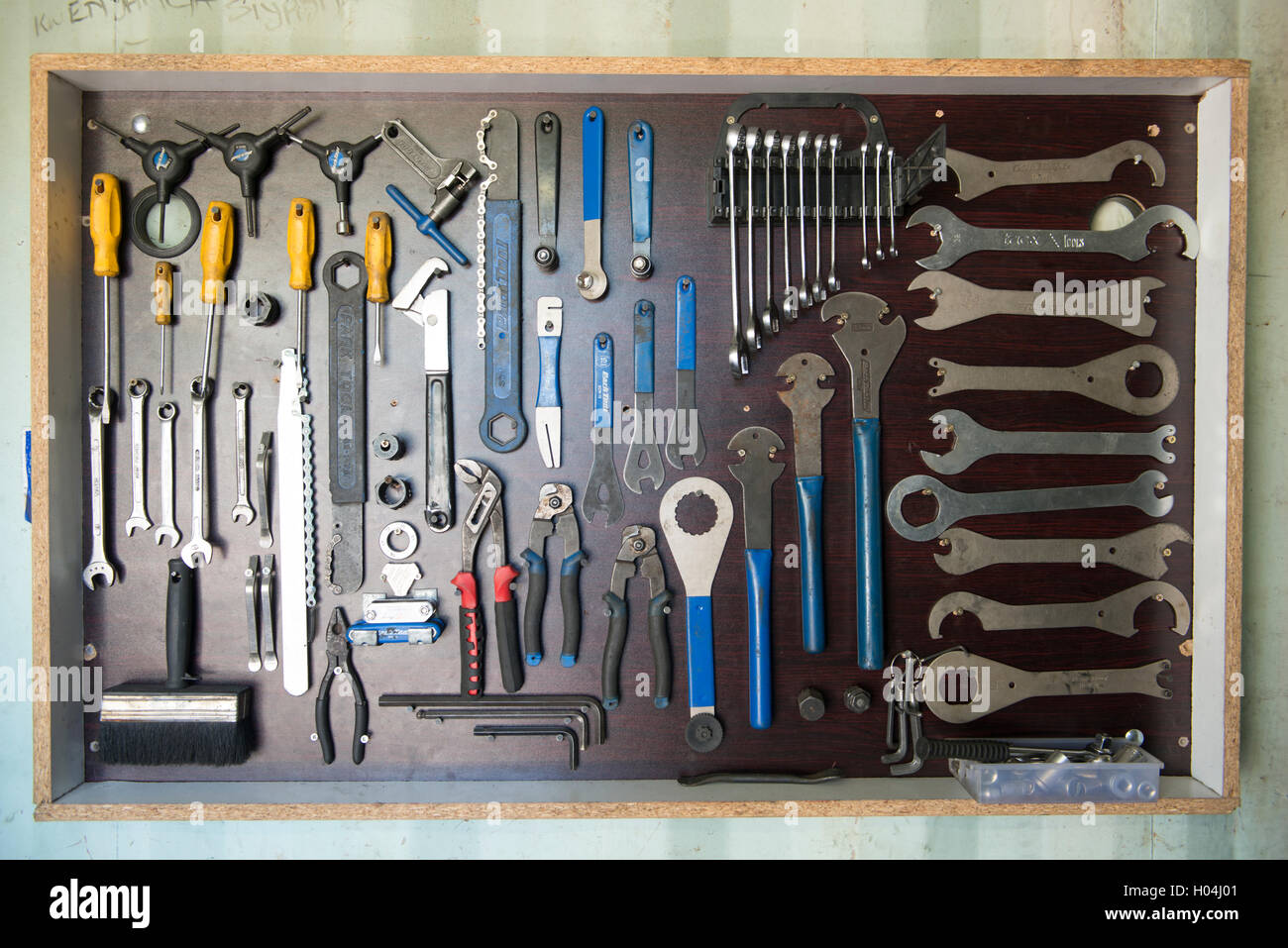 Mechanic tools on wall hi-res stock photography and images - Alamy