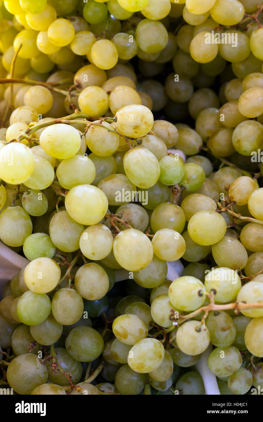 Group of fresh white grapes on a market Stock Photo Alamy
