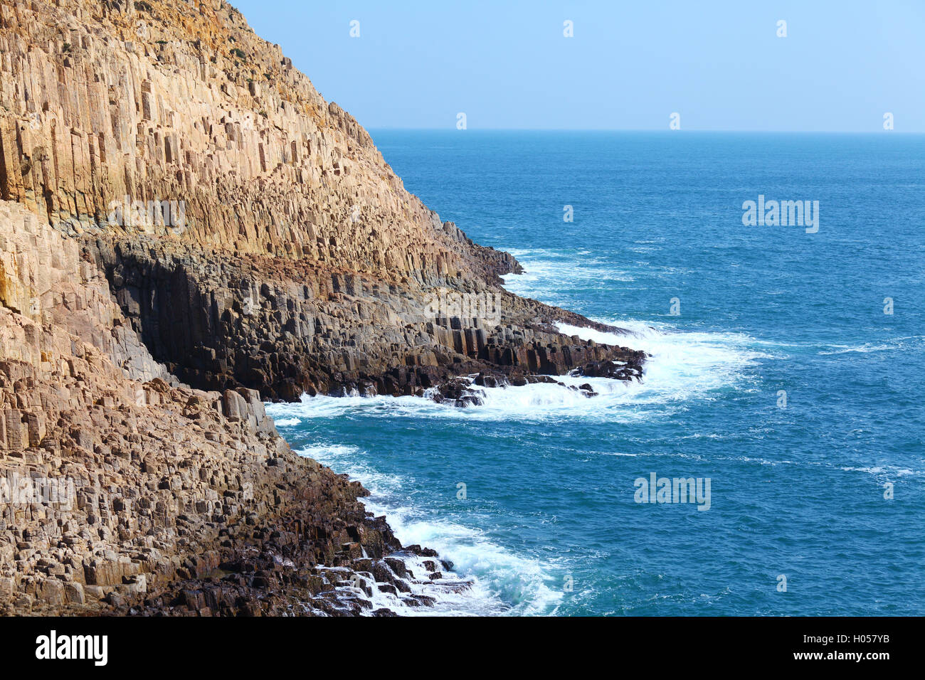 Cliff cloud hi-res stock photography and images - Alamy