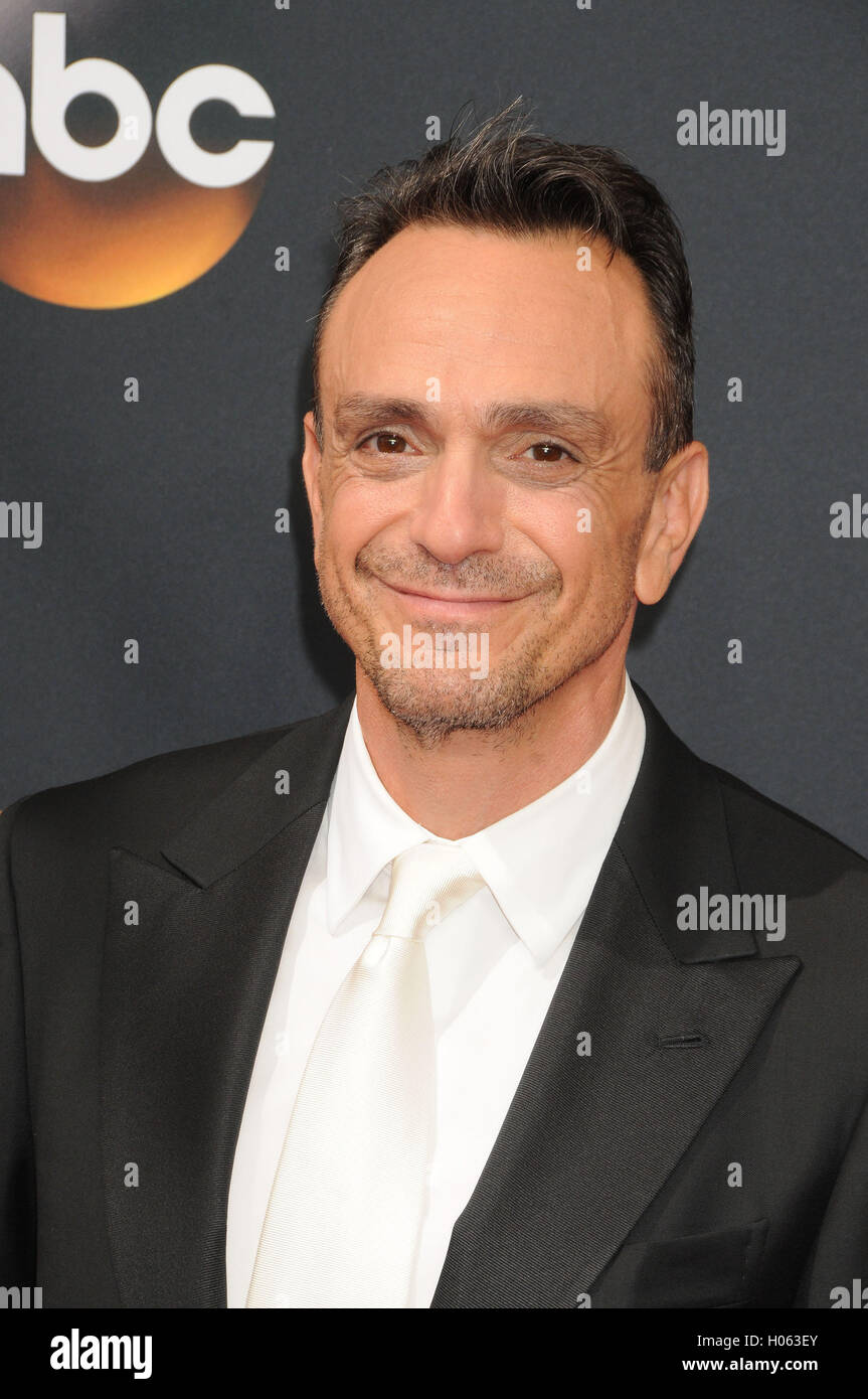 Actor hank azaria hi-res stock photography and images - Alamy