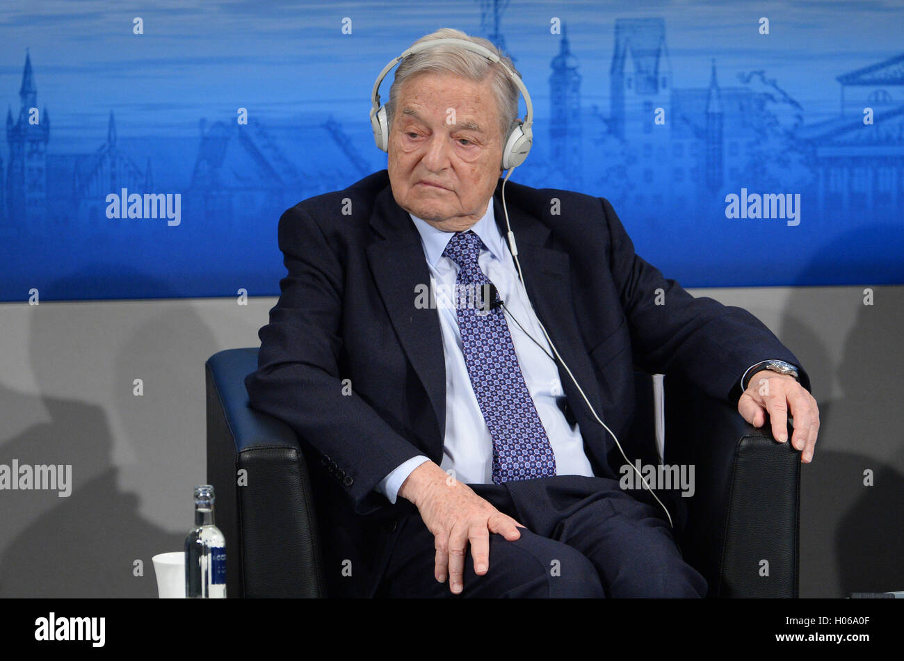 George soros 2015 hi-res stock photography and images - Alamy