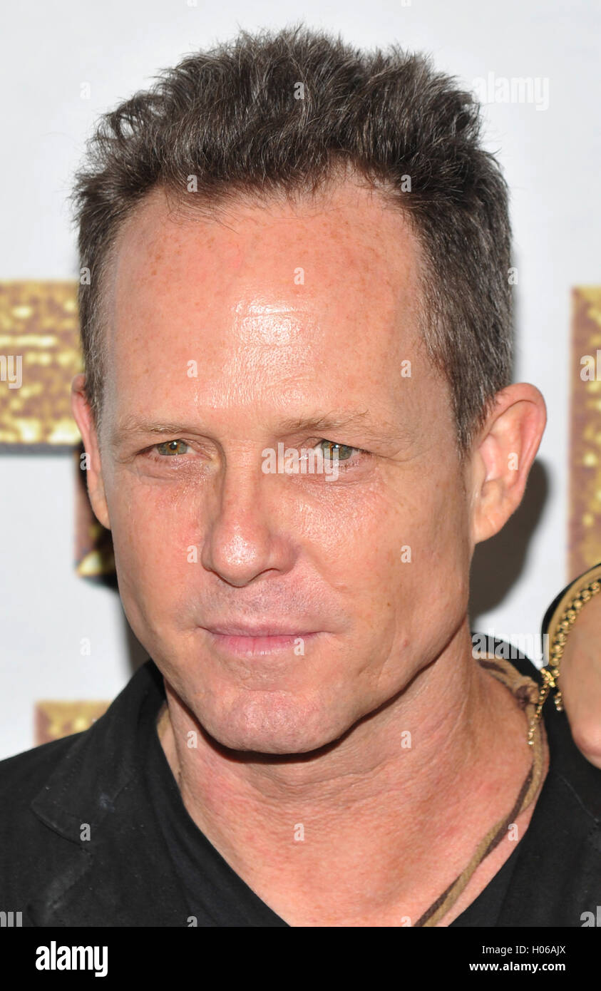 New York, NY September 19 Dean Winters attends the 'The Magnificent