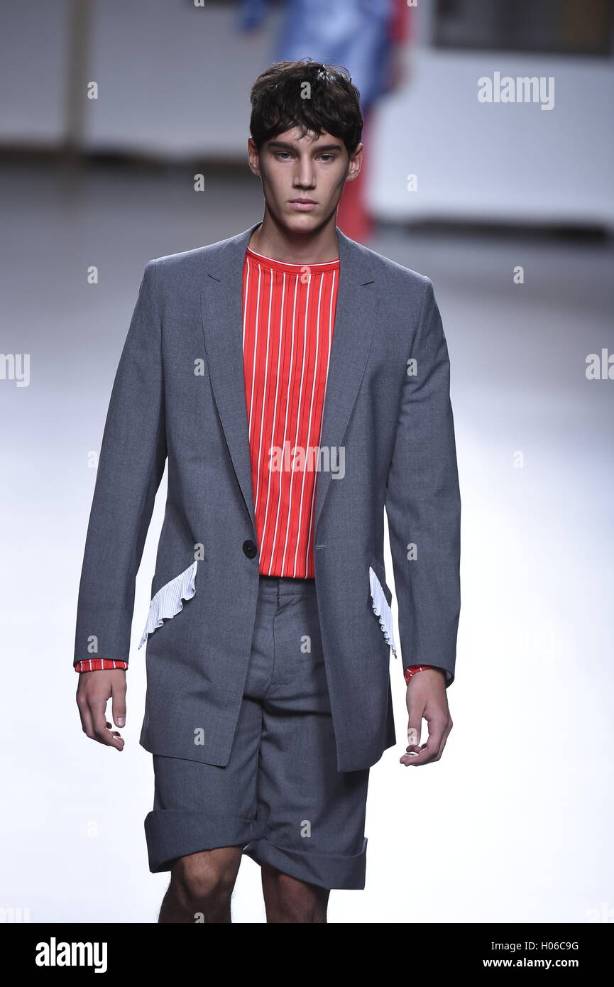 A model wears at collection runway a creation from Habey during Samsung ...
