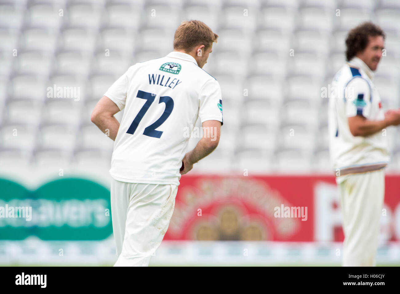 London, UK. 20th Sep, 2016. London, UK 20th Sep, 2016 Yorkshire bowler David Willey prepares to bowl during day one of the Specsavers County Championship Division One match between Middlesex and Yorkshire at Lords on September 20, 2016 in London, England. Credit:  Michael Jamison/Alamy Live News Stock Photo