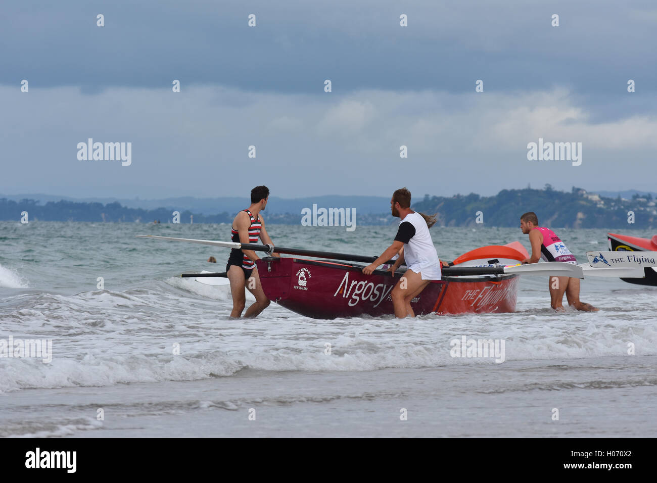Surf Boat Rowing Stock Photos &amp; Surf Boat Rowing Stock ...