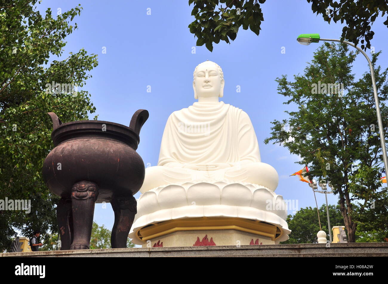 White big statue of Buddha Stock Photo Alamy