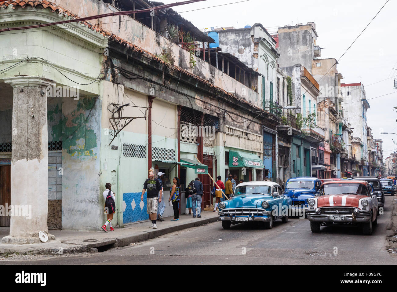 Street scene in Centro Havana, Havana, Cuba, West Indies, Caribbean, Central America Stock Photo