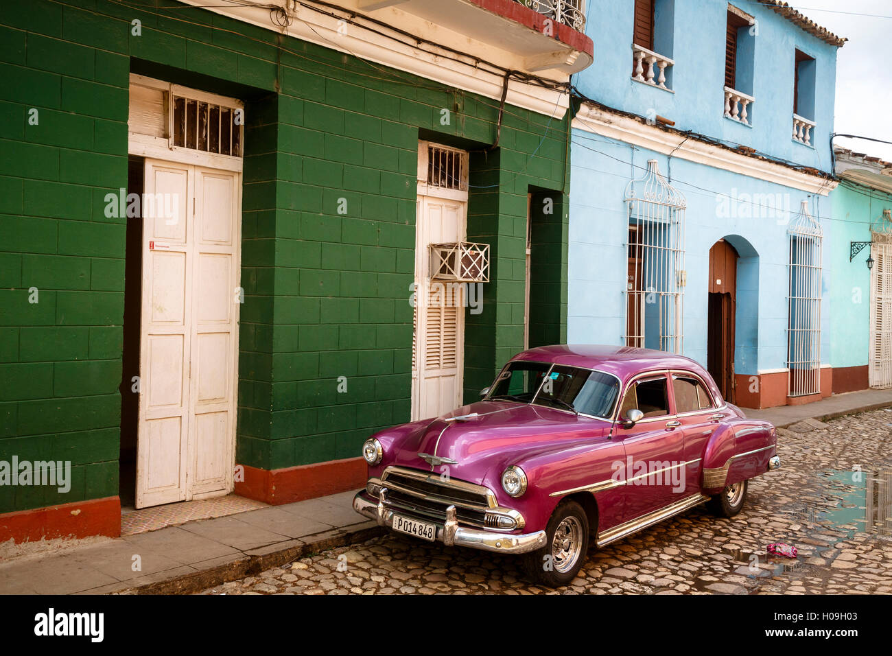 Old American vintage car, Trinidad, Sancti Spiritus Province, Cuba, West Indies, Caribbean, Central America Stock Photo