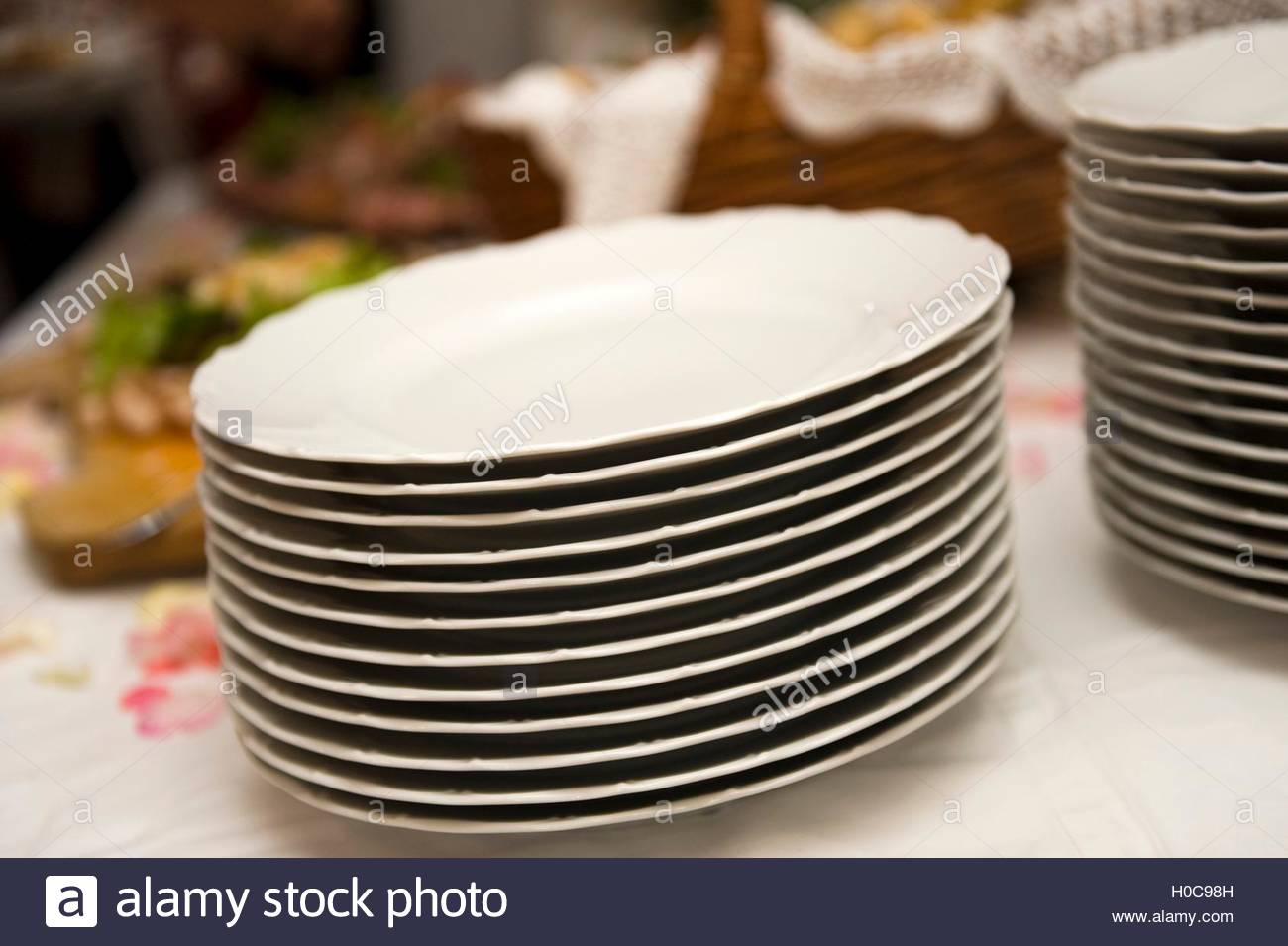 Leerer Teller Empty Plate High Resolution Stock Photography And Images Alamy