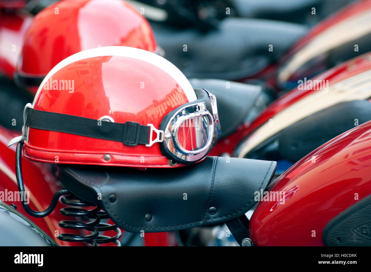 Vintage motorcycle helmet and goggles hires stock photography and
