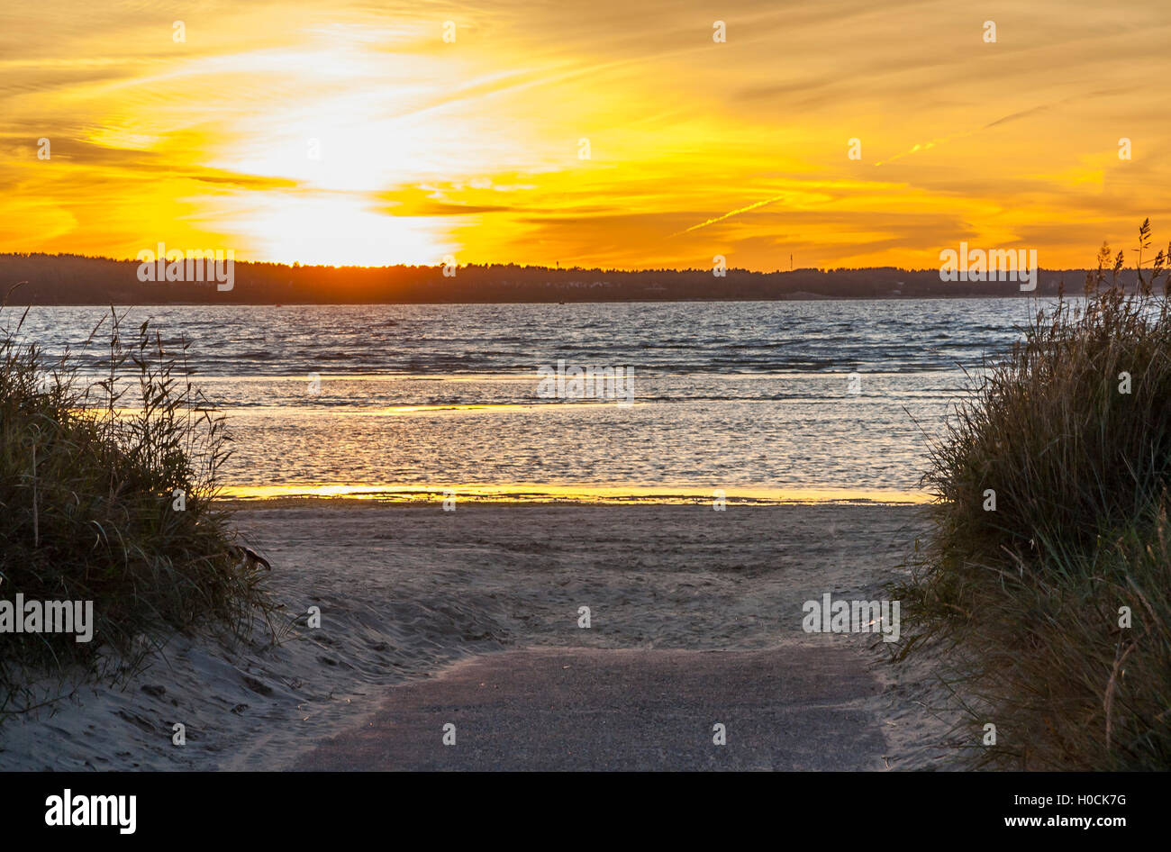 October Beach Autumn sun on beach hi-res stock photography and images - Alamy