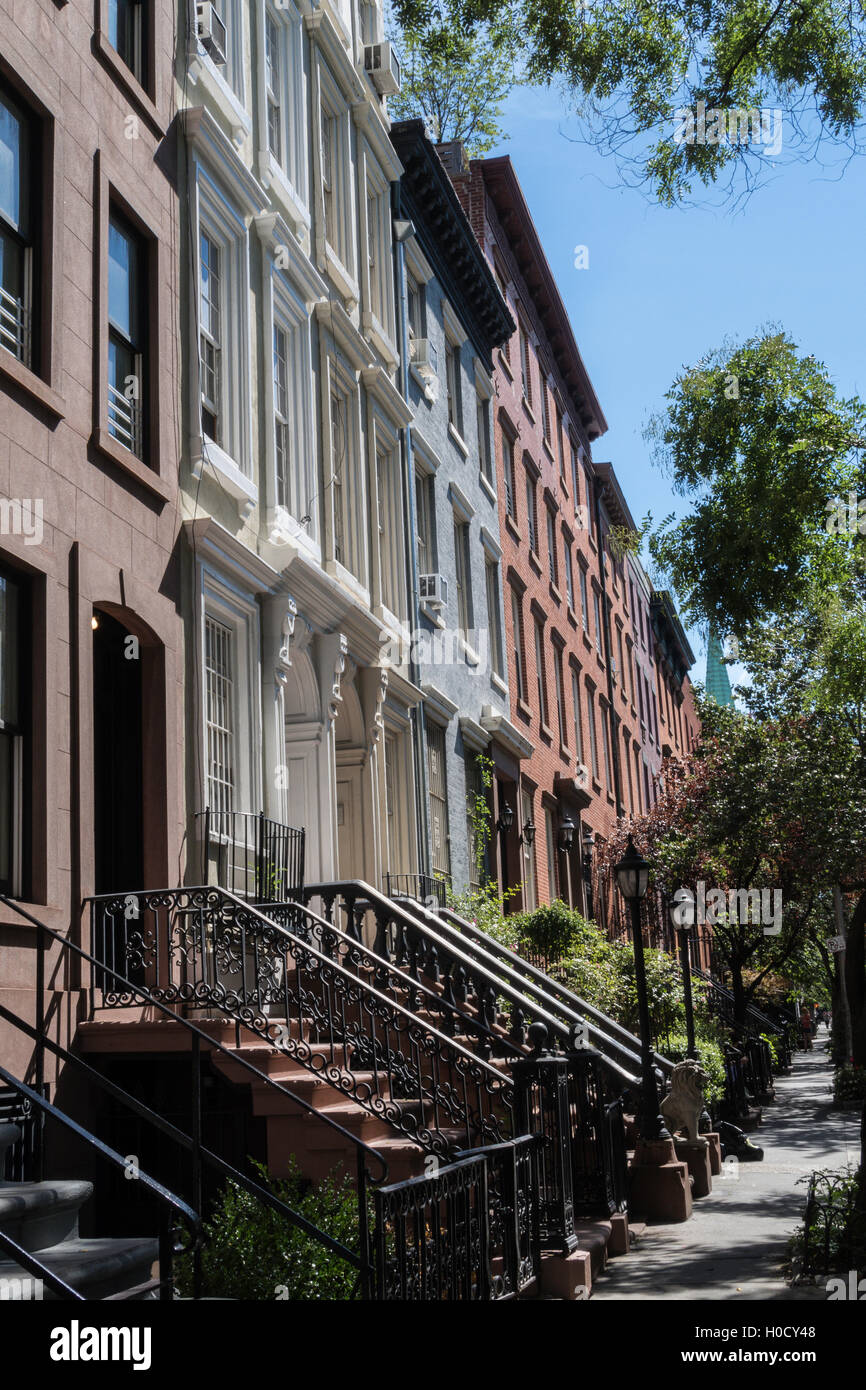 Residential neighborhood in Chelsea, NYC, USA Stock Photo - Alamy