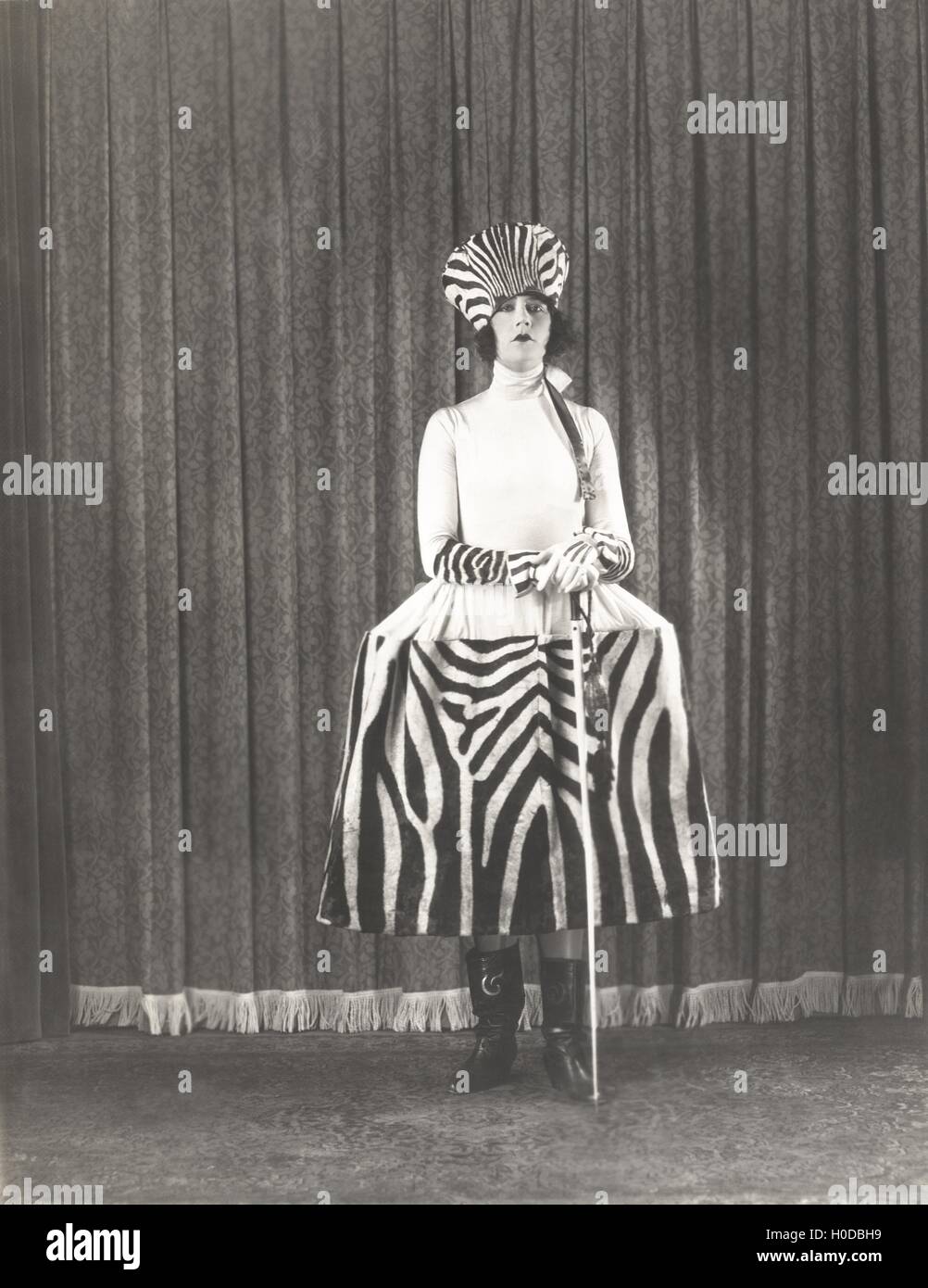 1940s fashion young woman posing hi-res stock photography and