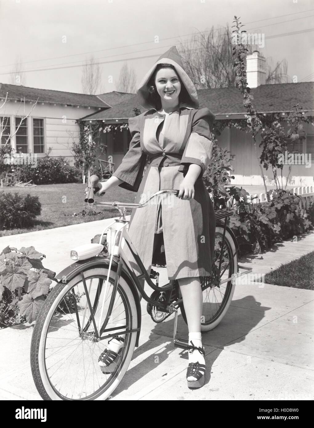 1950s bicycle hi-res stock photography and images - Alamy