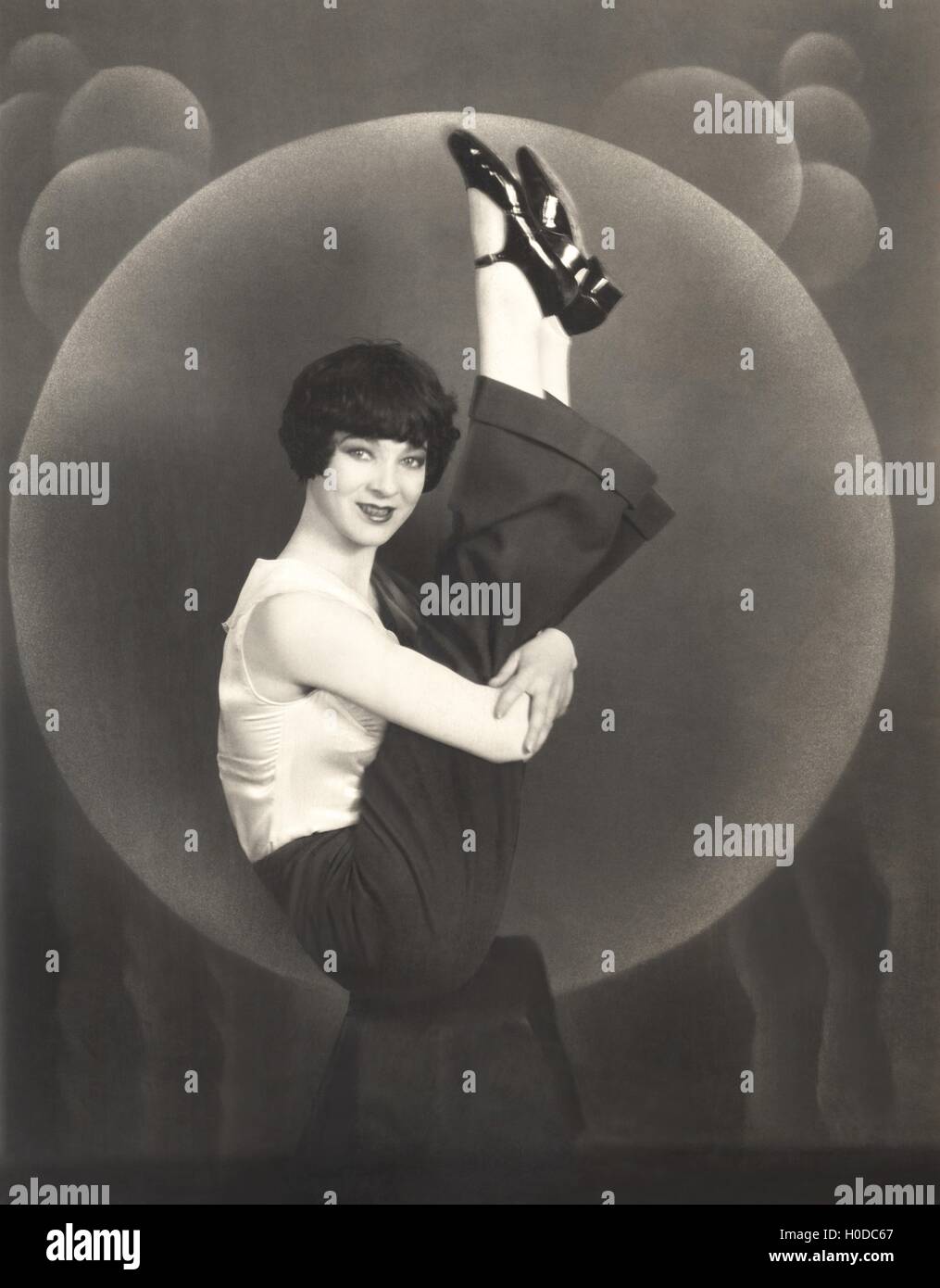 1930s woman hi-res stock photography and images - Alamy