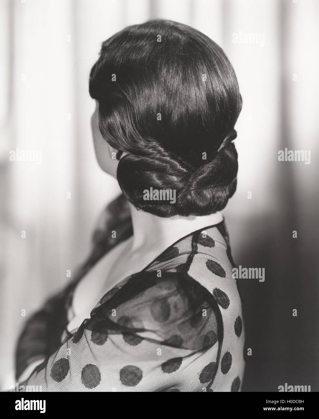 Rear View Of Woman S 1940s Hairstyle Stock Photo 120767685 Alamy