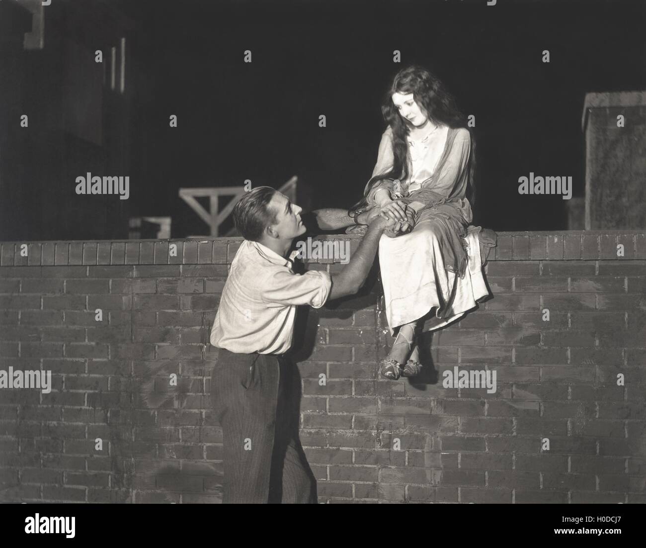 1940s couple man woman sitting hi-res stock photography and images - Alamy