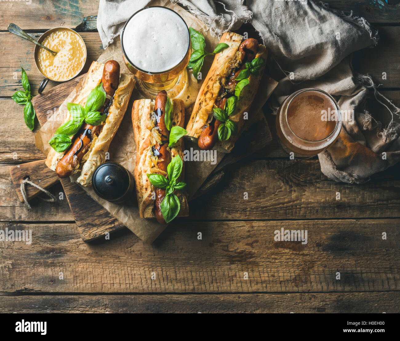 Sausage dogs hires stock photography and images Alamy