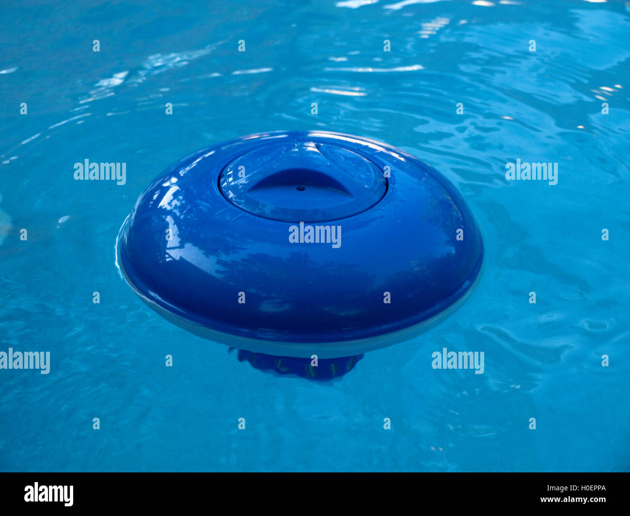 distributor-chlorine-stock-photo-alamy