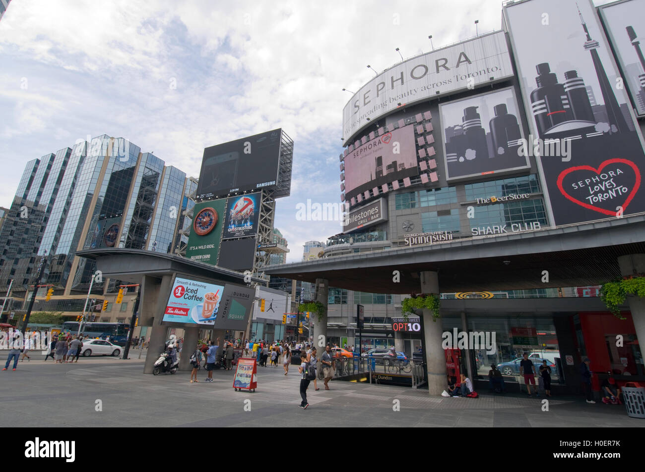 Restaurants downtown toronto hires stock photography and images Alamy