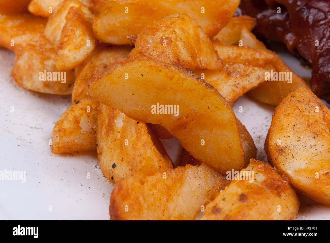 Golden Fried Crisp Potato Wedges Stock Photo - Alamy