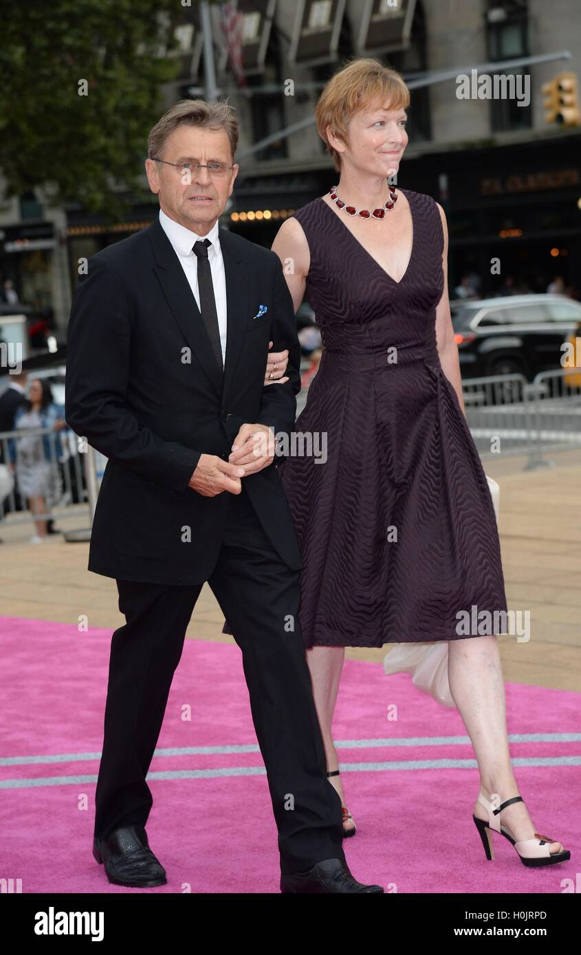 New York, NY, USA. 20th Sep, 2016. Mikhail Baryshnikov, Lisa Rinehart