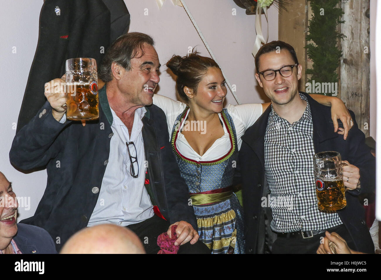 Muenchen, Germany. 20th Sep, 2016. Olvier Stone, Shailene Woodley and Joseph Gorden-Levitt (left to right) visit the Oktoberfest in Munich on 20 September 2016. | usage worldwide © dpa/Alamy Live News Stock Photo