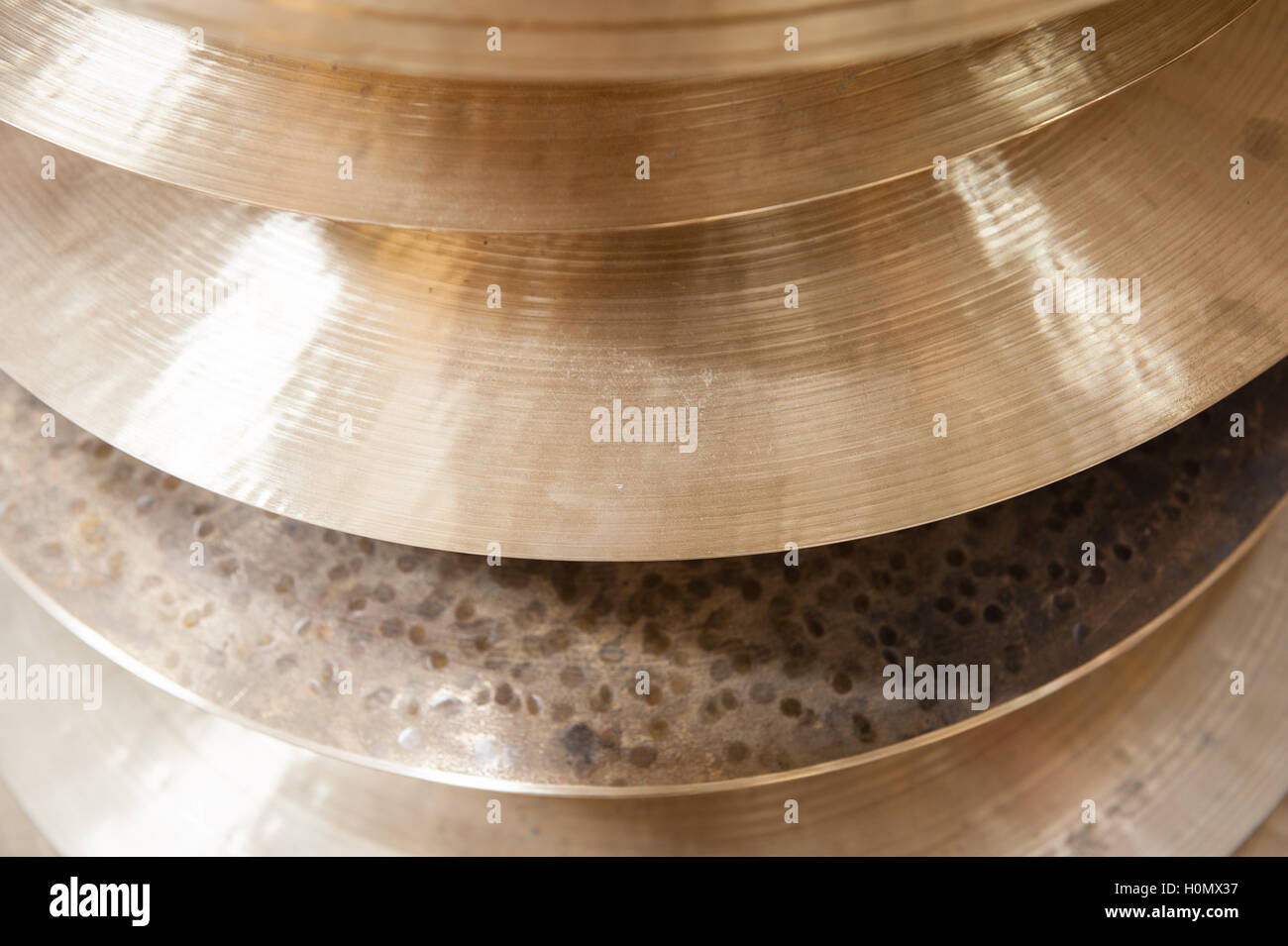 Drum plates hi-res stock photography and images - Alamy