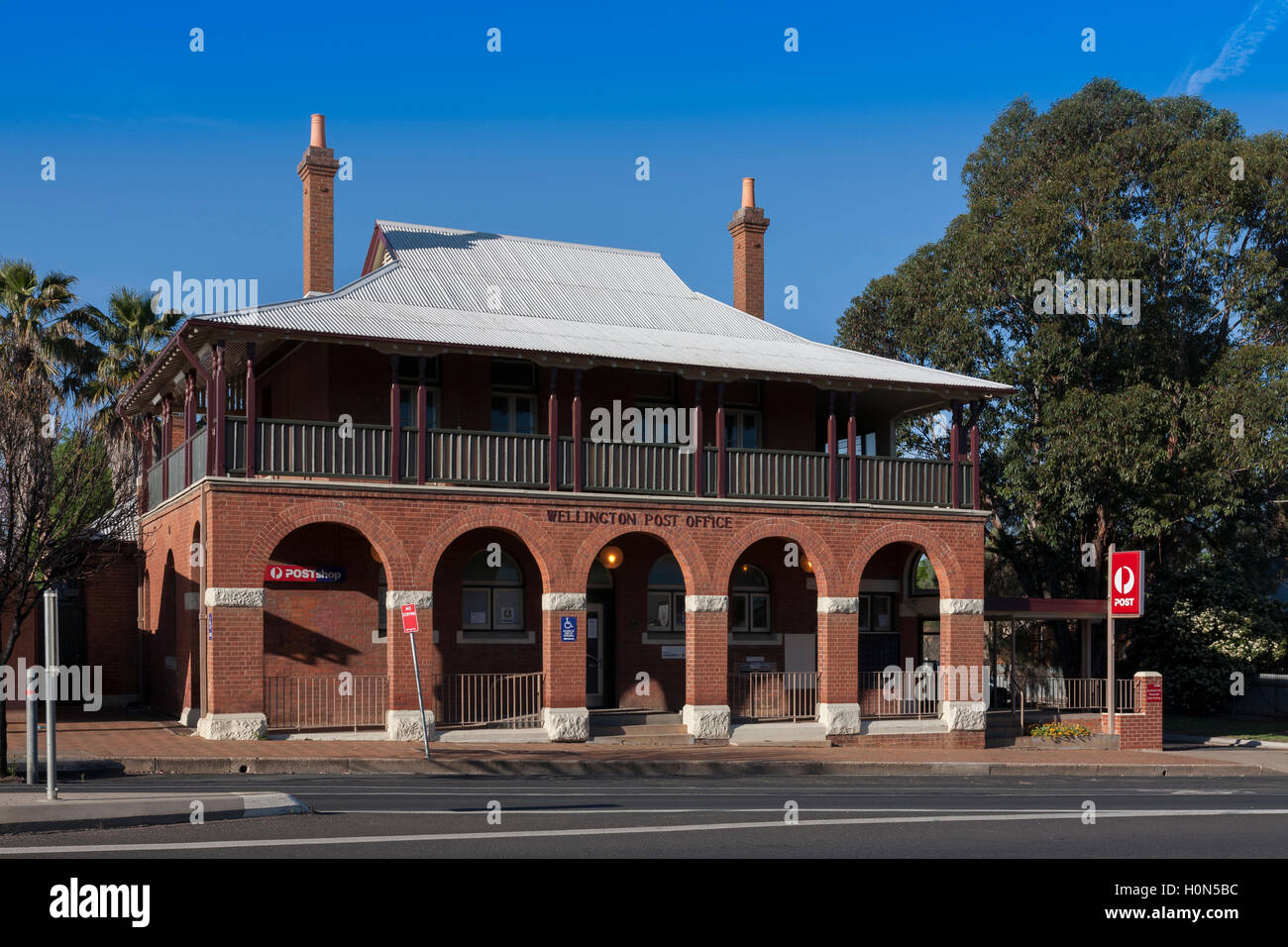 The Wellington Post Office was built by William Moffat (1869) Wellington  New South Wales Australia Stock Photo - Alamy