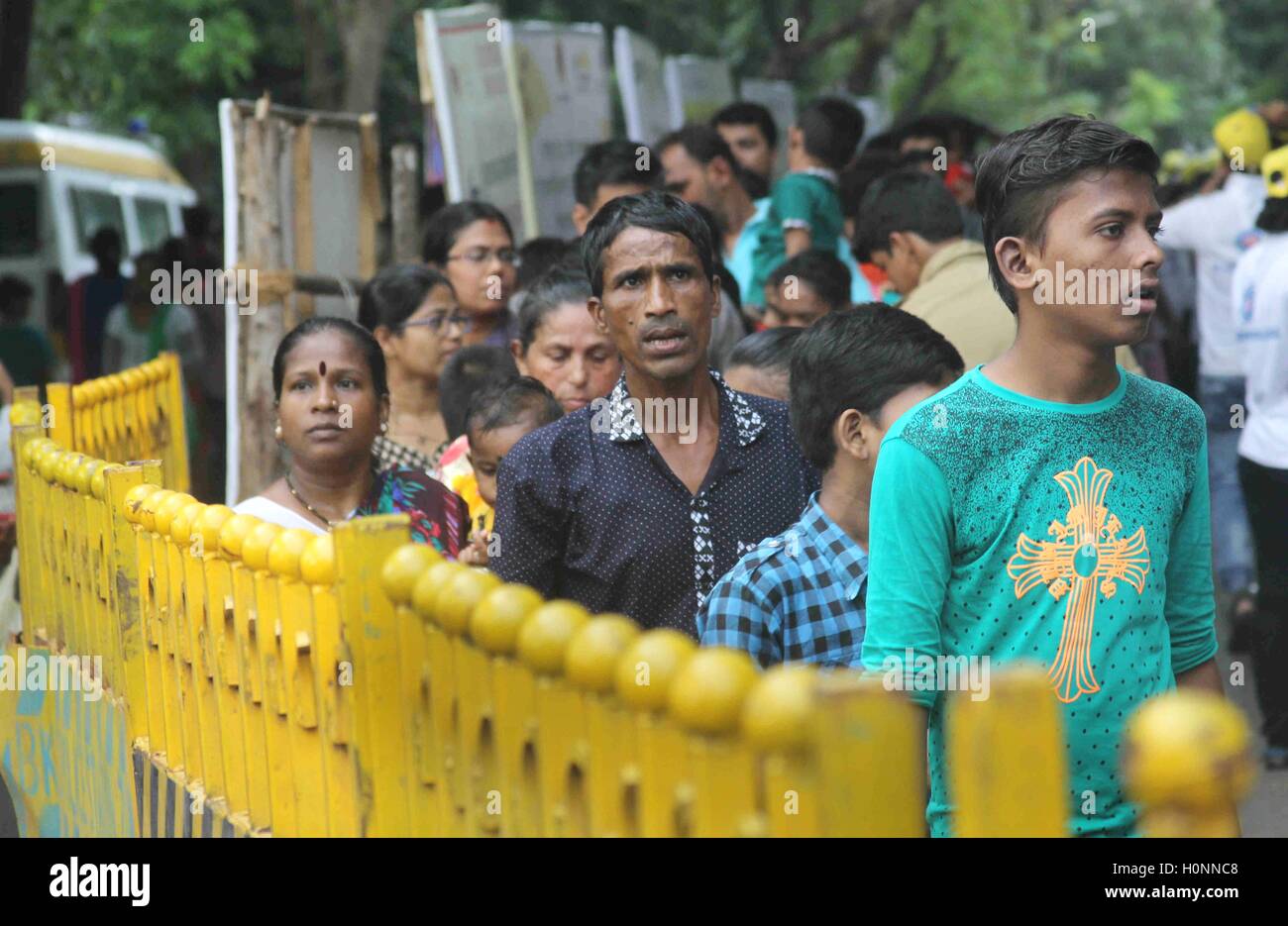 Pilgrims, devotees and faithfuls queue as they arrive to offer prayers Mount Mary's Basilica Mount Mary's festival Mumbai Stock Photo