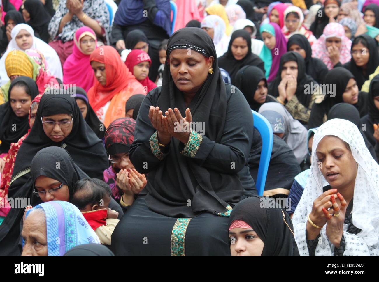 Eid Prayer Stock Photos & Eid Prayer Stock Images - Alamy
