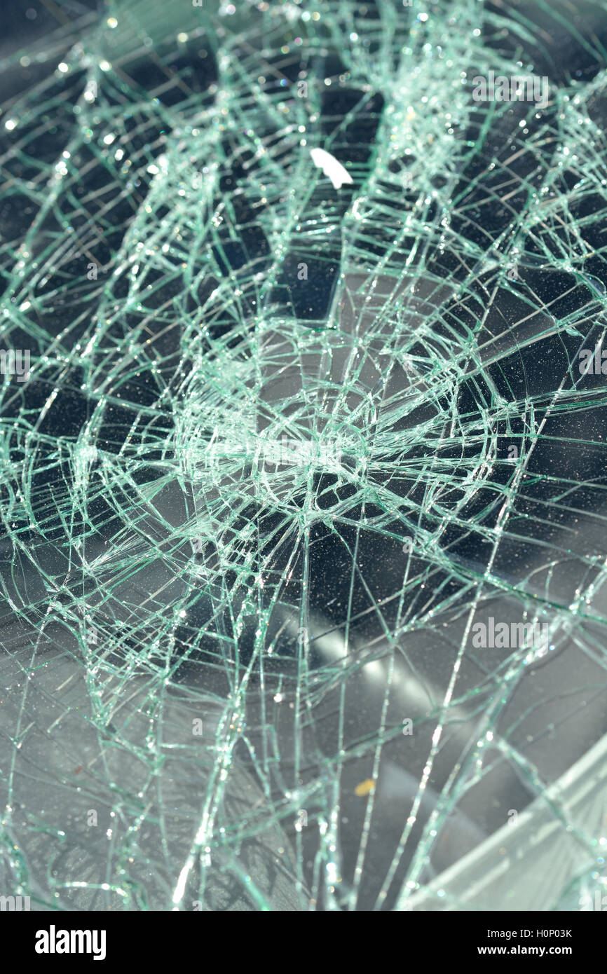 Car window broken hires stock photography and images Alamy