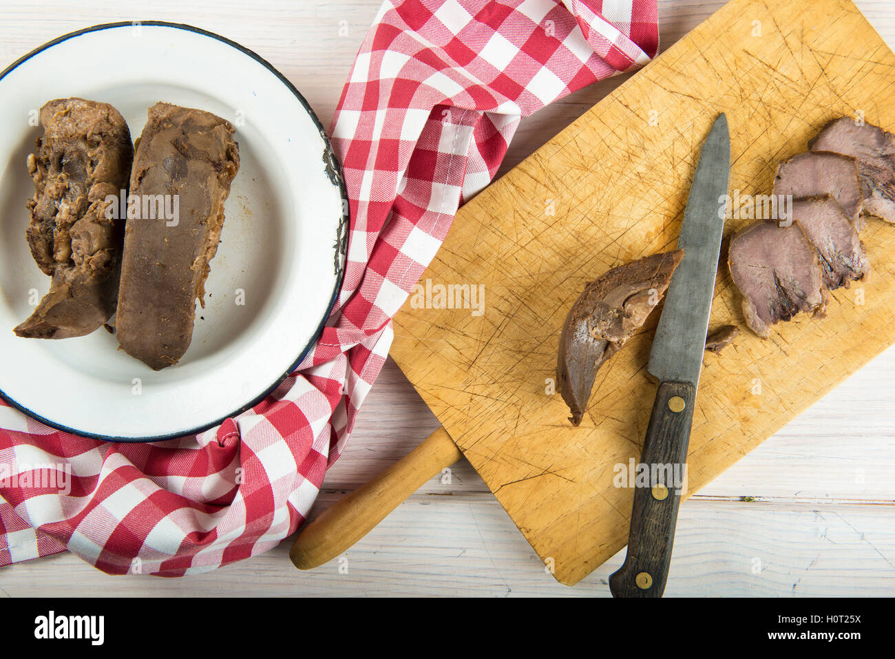 How long to cook the pork tongue? 75 How long to cook the pork tongue? 78