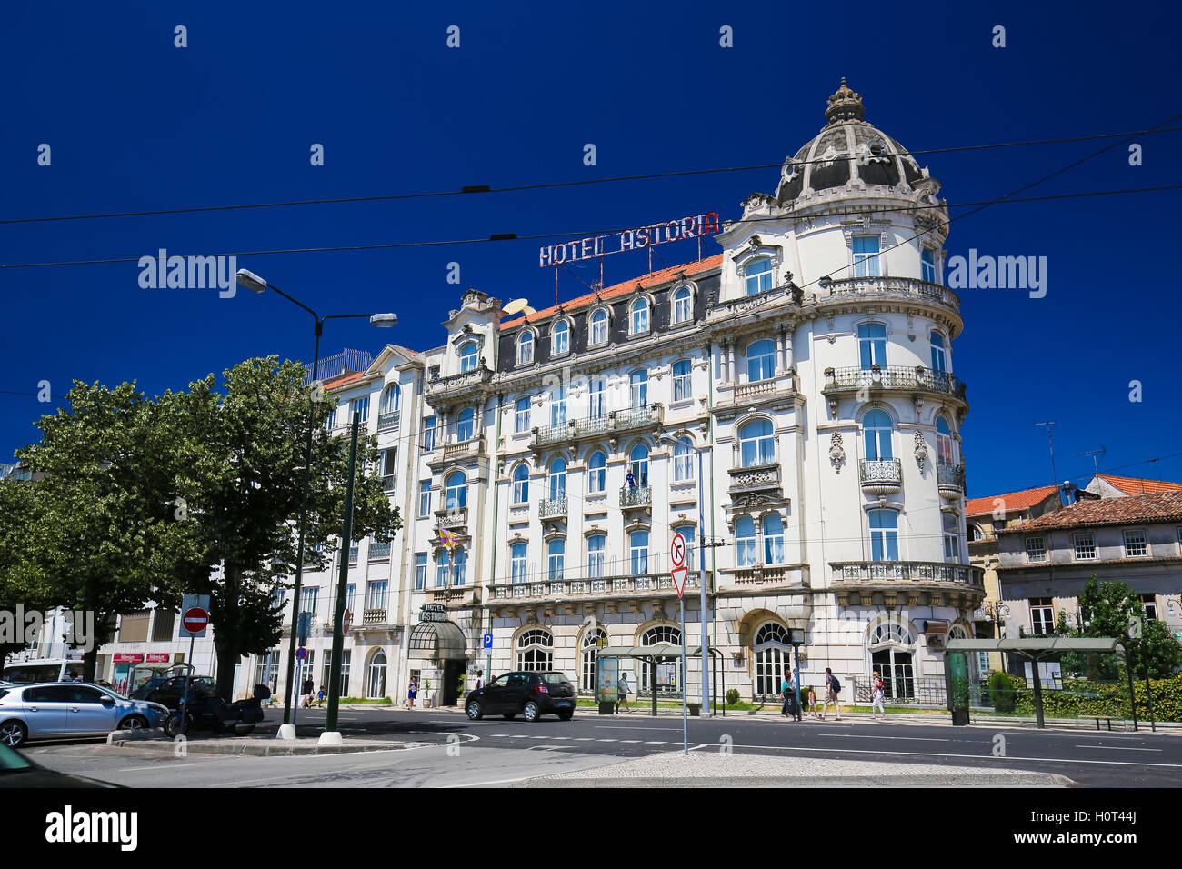 1920s art deco hotel hi-res stock photography and images - Alamy