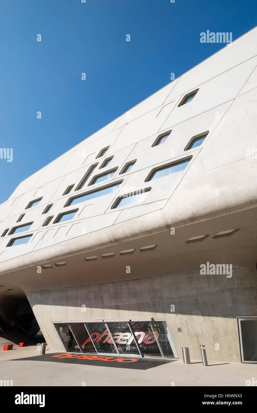 Exterior view of Phaeno Science Centre in Wolfsburg , Germany, Architect Zaha Hadid Stock Photo