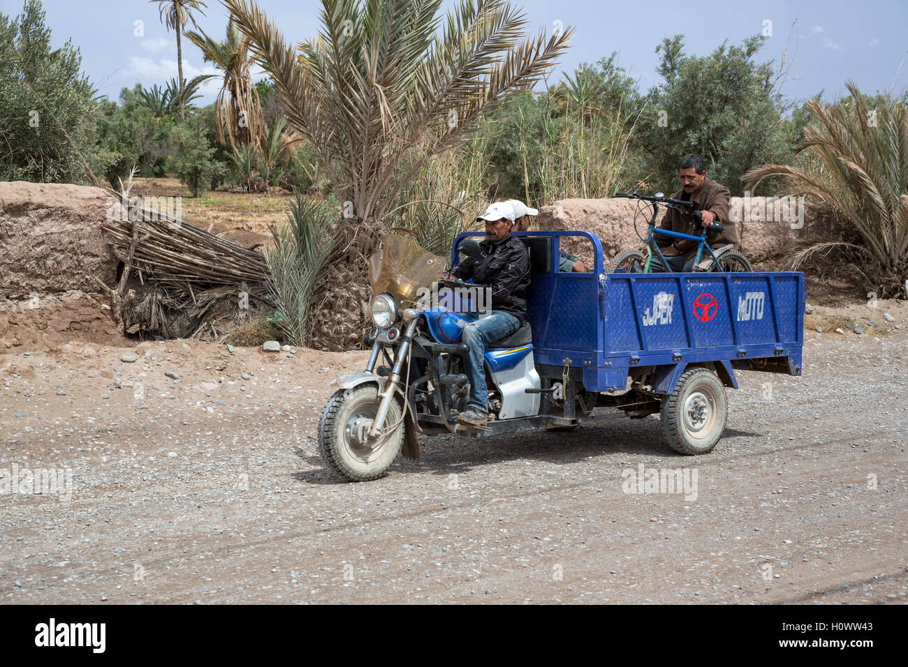 Small three wheel motorcycles deals