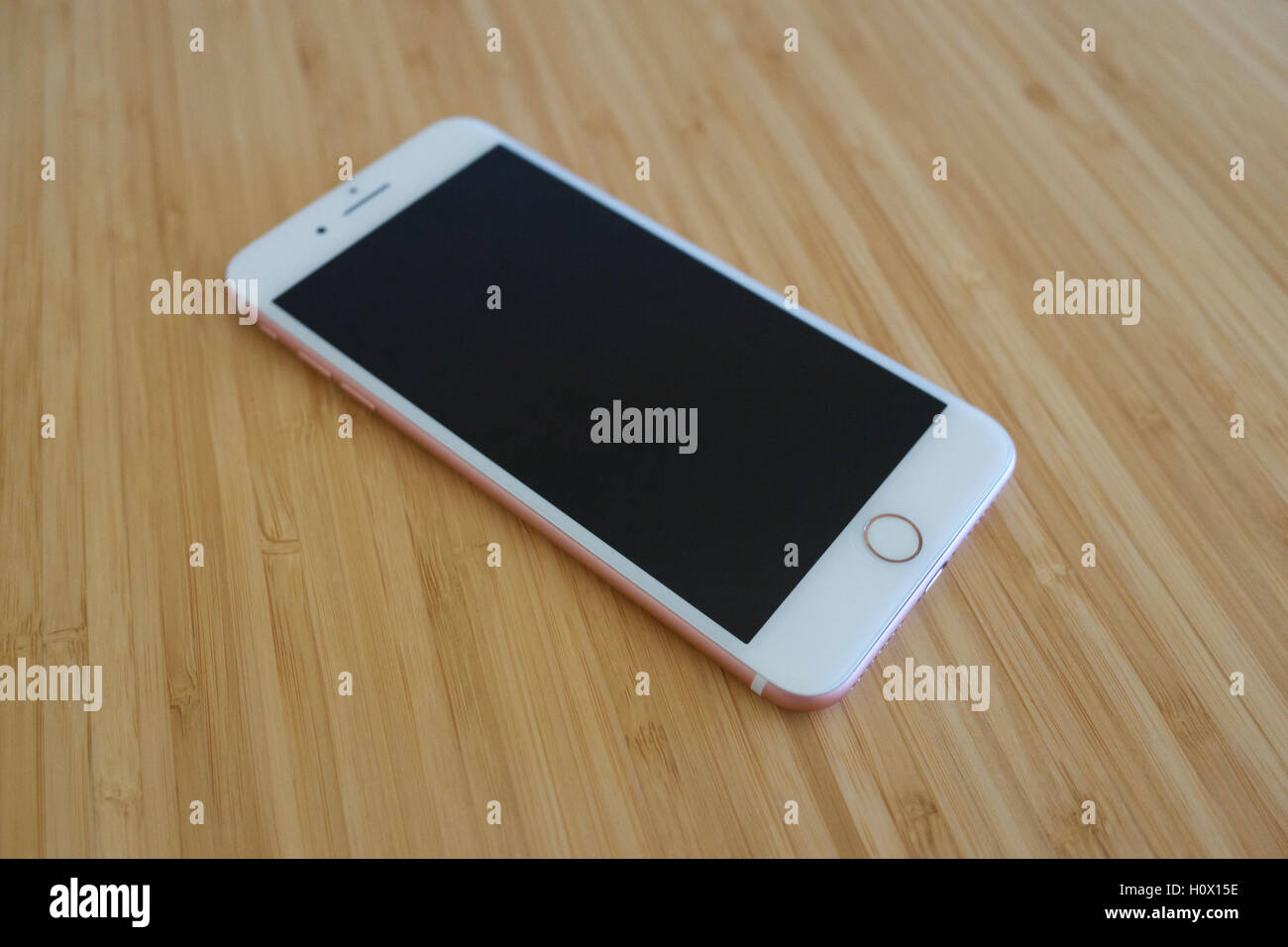 Apple iphone 7 deals plus 64gb rose gold