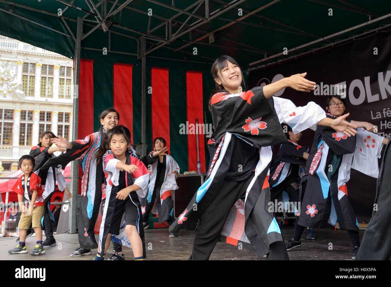 Concert of Yosakoi Japanese traditional dance group on Grand Place during Folklorissimo 2016 Folkloric Festival in Brussels, Bel Stock Photo