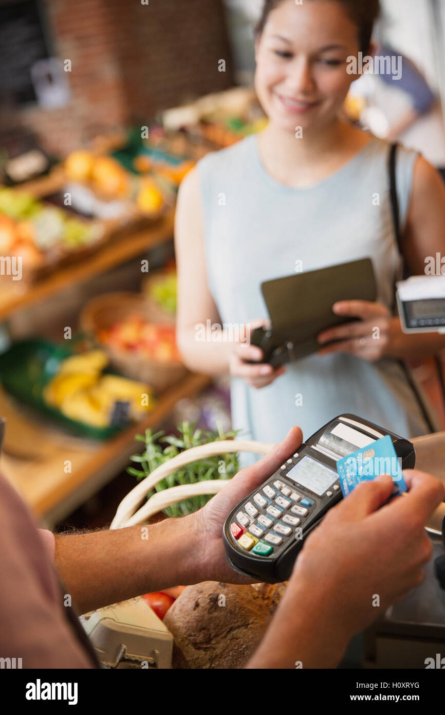 Contactless machine card hi-res stock photography and images - Alamy