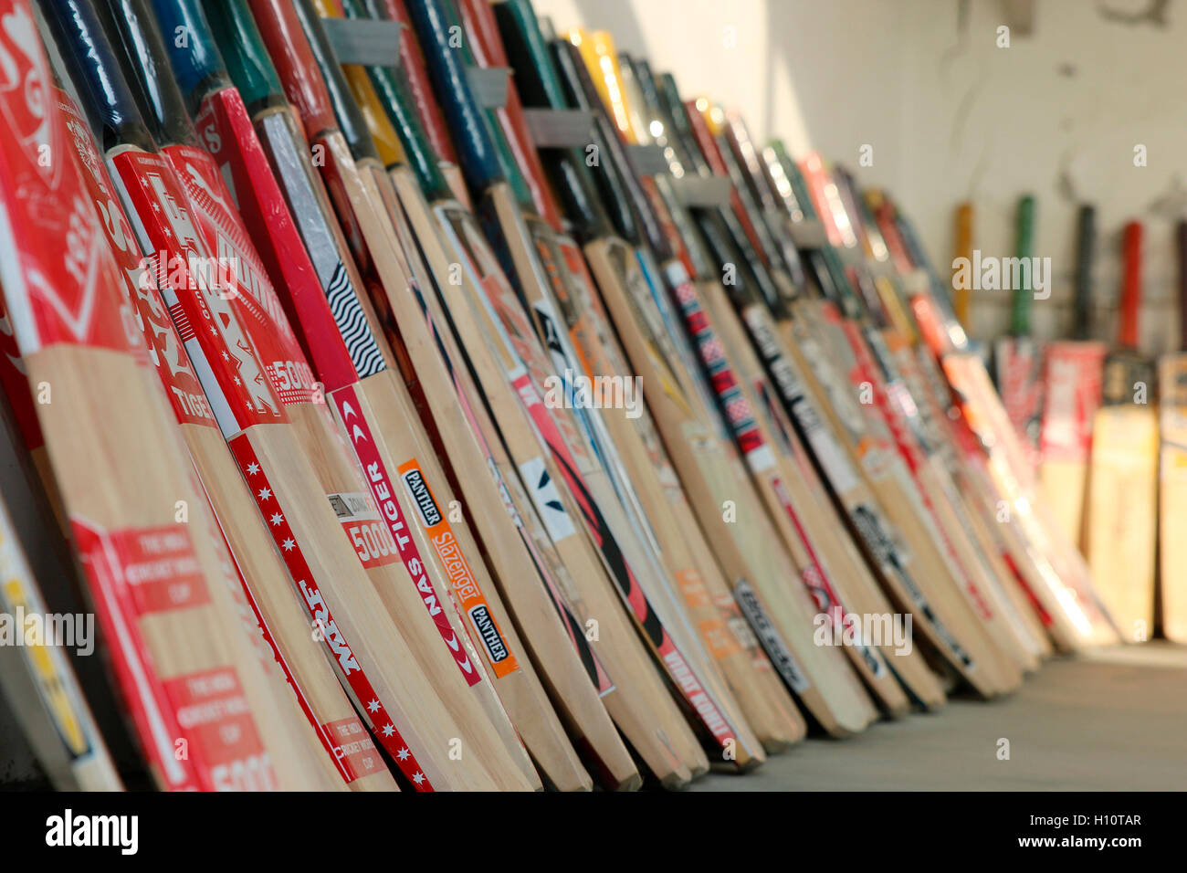 Cricket bat manufacturing in Kashmir, India Stock Photo Alamy