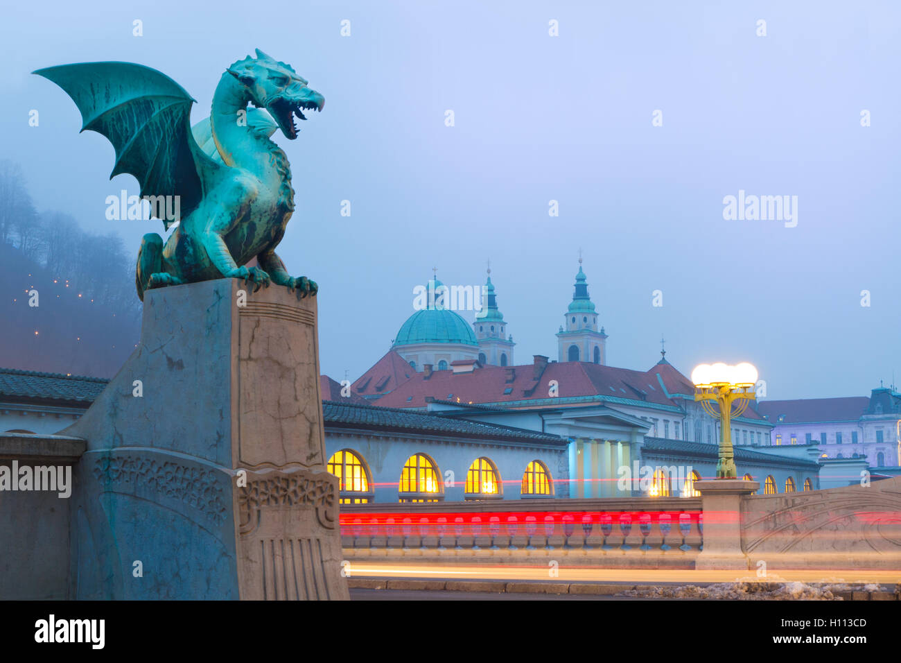 Dragon bridge (Zmajski most), Ljubljana, Slovenia Stock Photo - Alamy