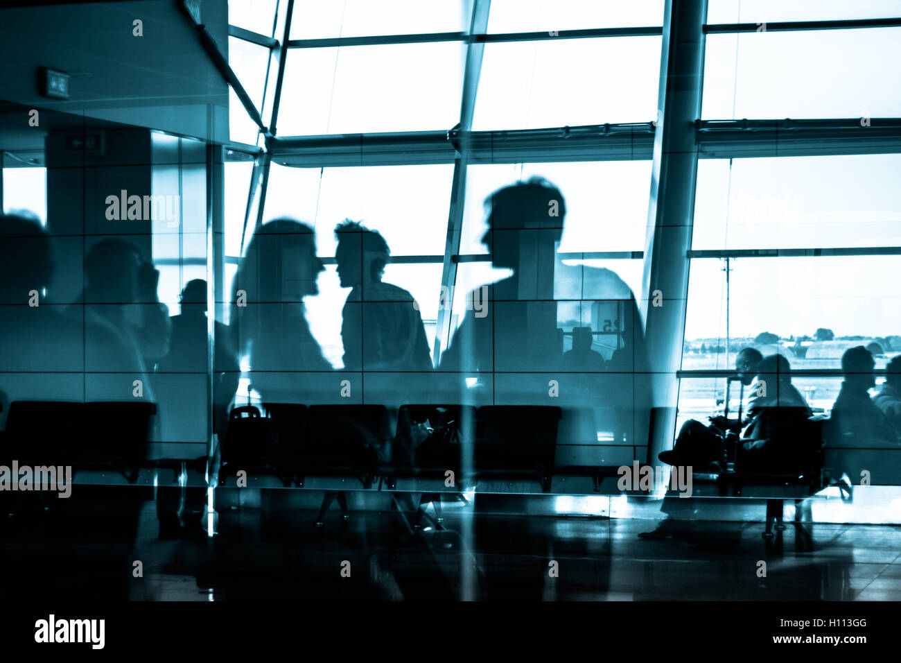 Airport silhouettes hi-res stock photography and images - Alamy