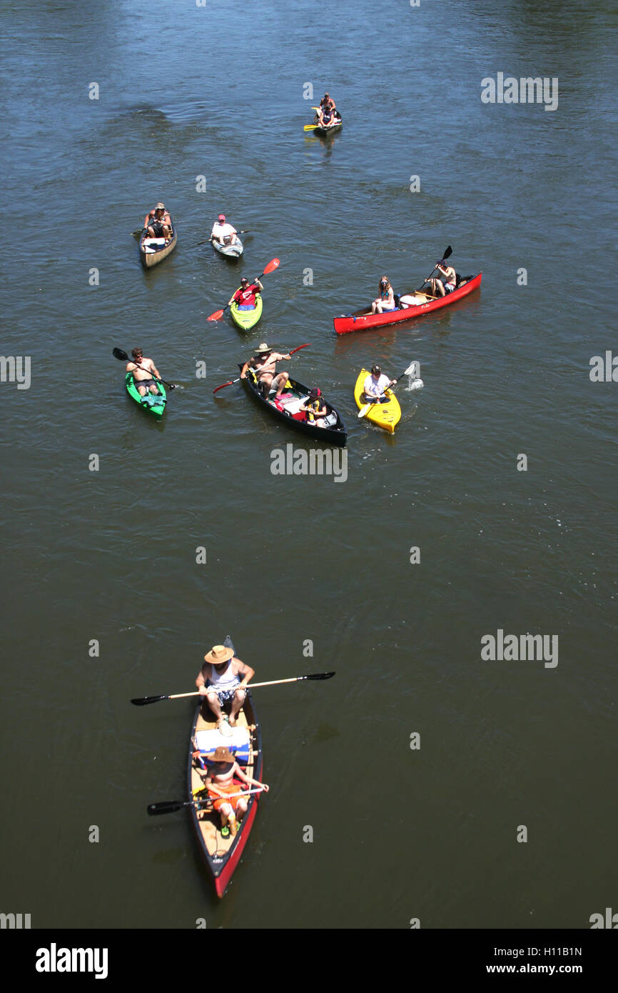 Types of canoes hires stock photography and images Alamy